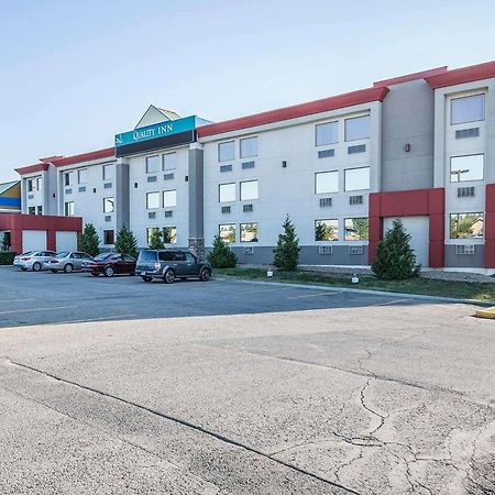 Quality Inn & Conference Centre Red Deer Exterior foto